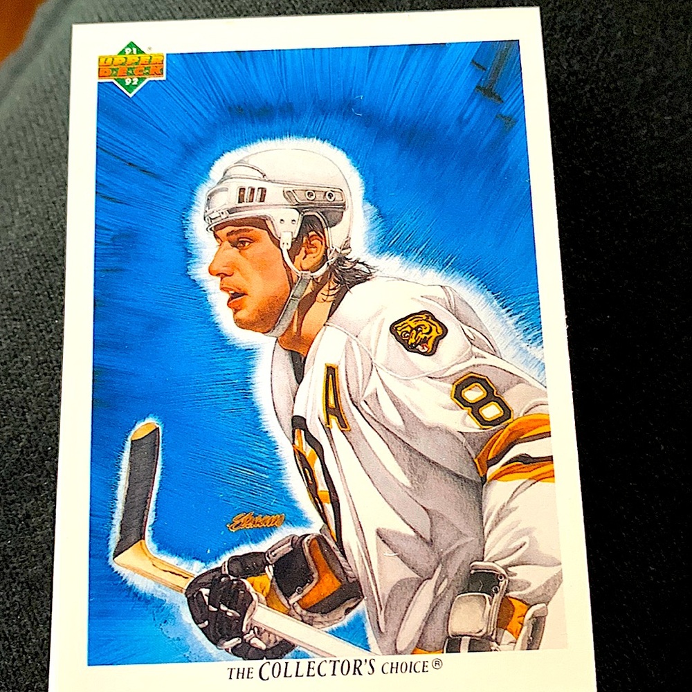23 cards- Boston bruins 1991/92 team. Upper deck. New pkg  23 cards